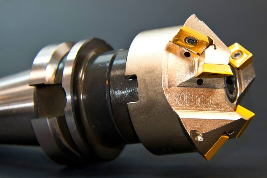 افزایش طول عمر ابزار برش فرز CNC