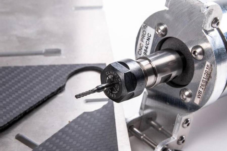چالش‌های ماشینکاری فیبر کربن با دستگاه CNC
